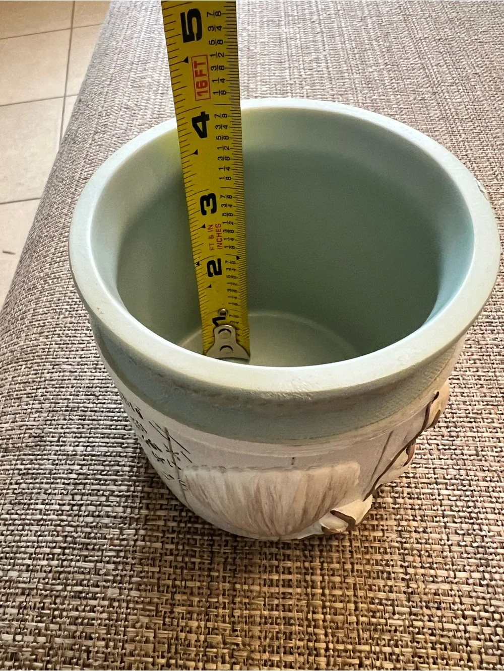 Ivanti Coastal Farmhouse Shell Handpainted Decor Starfish Lidded Container